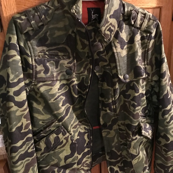 Camaflouge Jacket - Picture 2 of 4